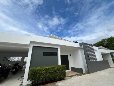 7R0823 ให้เช่า pool villa 3 ห้องนอน 3 ห้องน้ำ ราคา 75,000 ต่อเดือน โซนราไวย์