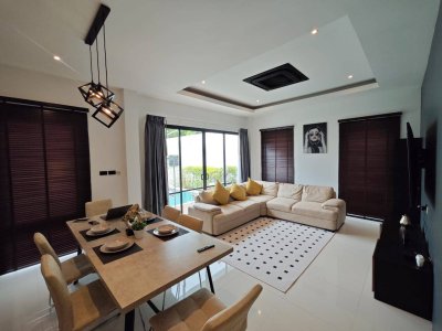 7R0823 ให้เช่า pool villa 3 ห้องนอน 3 ห้องน้ำ ราคา 75,000 ต่อเดือน โซนราไวย์