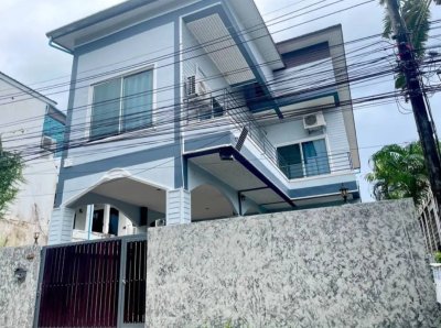7R0826 ให้เช่า pool villa 3 ห้องนอน 3 ห้องน้ำ ราคา 60,000/เดือน โซนราไวย์
