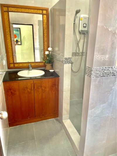 7R0838 ให้เช่า pool villa 5 ห้องนอน 5 ห้องน้ำ ราคา 85,000/เดือน โซนราไวย์