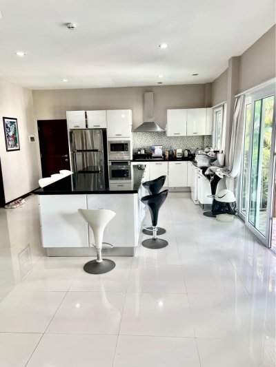 7R0838 ให้เช่า pool villa 5 ห้องนอน 5 ห้องน้ำ ราคา 85,000/เดือน โซนราไวย์