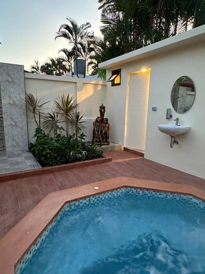 7R0864 ให้เช่า pool villa 3 ห้องนอน 2 ห้องน้ำ ราคา 100,000/เดือน โซนราไวย์