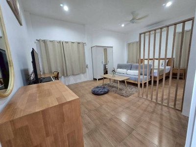 7R0889 House with common pool 2 ห้องนอน 2 ห้องน้ำ ให้เช่าเดือนละ 68,000 บาท โซนราไวย์ 7R0889 House with common pool 2 ห้องนอน 2 ห้องน้ำ ให้เช่าเดือนละ 68,000 บาท โซนราไวย์