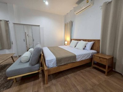 7R0889 House with common pool 2 ห้องนอน 2 ห้องน้ำ ให้เช่าเดือนละ 68,000 บาท โซนราไวย์ 7R0889 House with common pool 2 ห้องนอน 2 ห้องน้ำ ให้เช่าเดือนละ 68,000 บาท โซนราไวย์