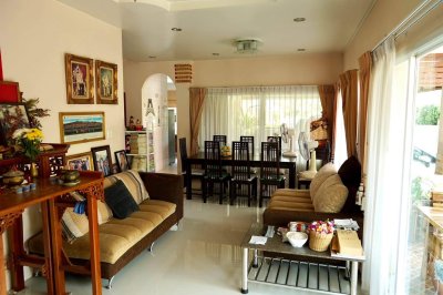 7R0892 ให้เช่าบ้านเดี่ยวสองชั้น 4 ห้องนอน 2 ห้องน้ำ ราคา 55,000/เดือน โซนราไวย์ 7R0892 ให้เช่าบ้านเดี่ยวสองชั้น 4 ห้องนอน 2 ห้องน้ำ ราคา 55,000/เดือน โซนราไวย์