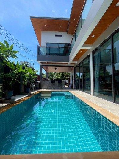 7R0918 Pool villa for rent 4 bedroom 5 bathroom 140,000/month at rawai