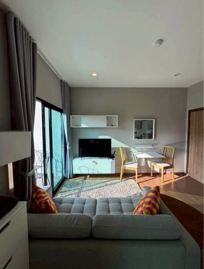 7R0921 คอนโดมิเนียม 1 ห้องนอน 1 ห้องน้ำ ให้เช่าเดือนละ 32,000 บาท โซนราไวย์