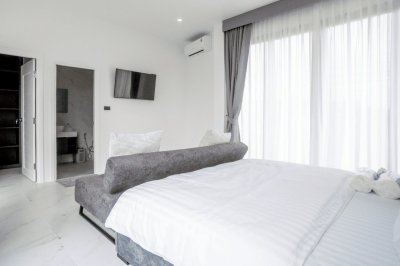 7R0926 ให้เช่า pool villa 3 ห้องนอน 4 ห้องน้ำ ราคา 120,000 ต่อเดือน โซนราไวย์