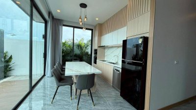 7R0931 ให้เช่า pool villa 3 ห้องนอน 3 ห้องน้ำ ราคา 170,000/เดือน โซนราไวย์
