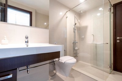 7R0938 คอนโดมิเนียม 2 ห้องนอน 1 ห้องน้ำ ให้เช่าเดือนละ 40,000 บาท โซนราไวย์