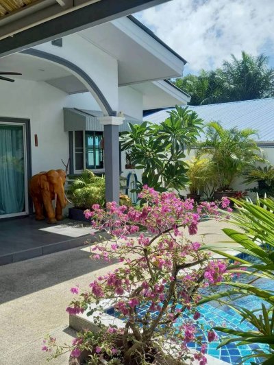 7R0945 ให้เช่า pool villa 3 ห้องนอน 2 ห้องน้ำ ราคา 75,000 ต่อเดือน โซนราไวย์