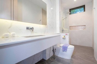 7R0946 ให้เช่า pool villa 4 ห้องนอน 4 ห้องน้ำ ราคา 90,000 ต่อเดือน โซนราไวย์
