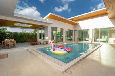 7R0946 ให้เช่า pool villa 4 ห้องนอน 4 ห้องน้ำ ราคา 90,000 ต่อเดือน โซนราไวย์