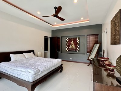 7R0955 ให้เช่า pool villa 3 ห้องนอน 3 ห้องน้ำ ราคา 90,000/เดือน โซนราไวย์