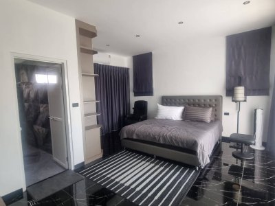 7R0958 ให้เช่า pool villa 4 ห้องนอน 4 ห้องน้ำ ราคา 150,000 ต่อเดือน โซนราไวย์