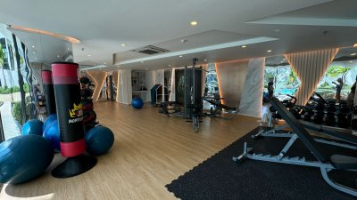 7R0960 คอนโดมิเนียม1 ห้องนอน 1 ห้องน้ำ ให้เช่าเดือนละ 35,000 บาท โซนราไวย์