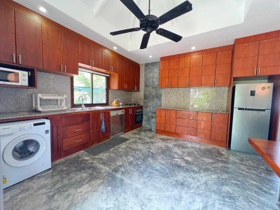 7R0967 ให้เช่า pool villa 3 ห้องนอน 3 ห้องน้ำ ราคา 90,000/เดือน โซนราไวย์