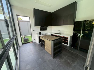 7R0977 Pool villa for rent 5 bedroom 6 bathroom 280,000/month at rawai