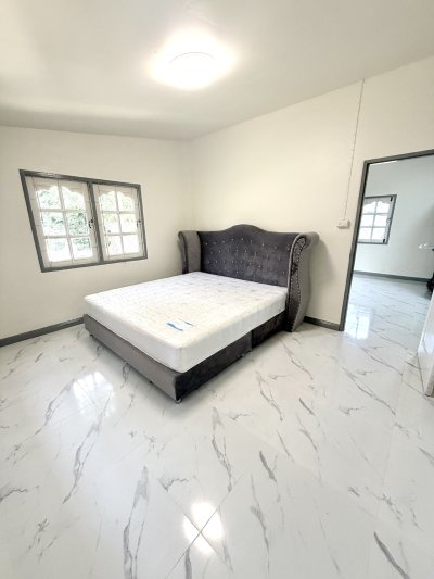 7R0986 ให้เช่าบ้านเดี่ยวชั้นเดียว 2 ห้องนอน 1 ห้องน้ำ ราคา 28,000/เดือน โซนราไวย์