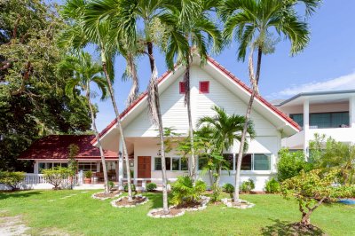 7R0987 ให้เช่าบ้านเดี่ยวชั้นเดียว 4 ห้องนอน 4 ห้องน้ำ ราคา 170,000/เดือน โซนราไวย์