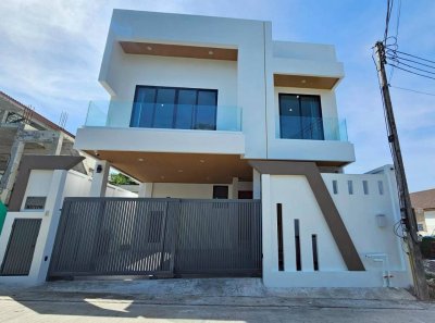 7R0989 ให้เช่า pool villa 4 ห้องนอน 5 ห้องน้ำ ราคา 150,000/เดือน โซนราไวย์