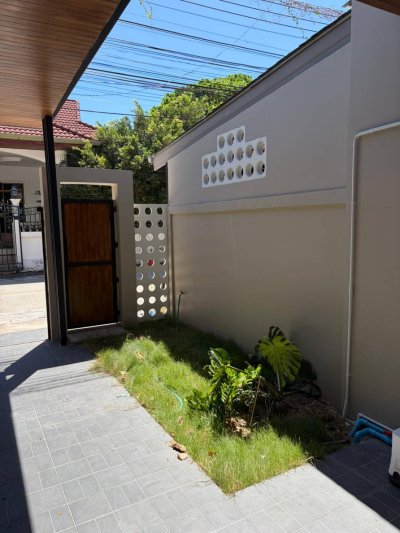 7R0994 This house for rent 2 bedroom 3 bathroom 45,000/month at rawai