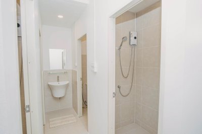 7R0999 ให้เช่าบ้านเเฝดชั้นเดียว 2 ห้องนอน 2 ห้องน้ำ ราคา 60,000/เดือน โซนราไวย์