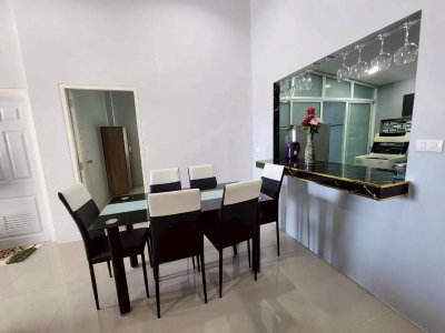 7R1011 ให้เช่าบ้านแฝดชั้นเดียว 3 ห้องนอน 2 ห้องน้ำ ราคา 35,000/เดือน โซนราไวย์