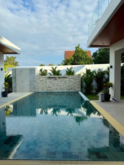 7R1031 ให้เช่า pool villa 4 ห้องนอน 4 ห้องน้ำ ราคา 200,000/เดือน โซนราไวย์