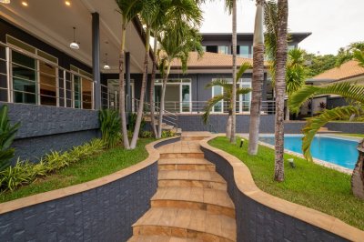 7S0121 Pool villa for sale 15,500,000 baht 4 bedroom 5 bathroom located at rawai