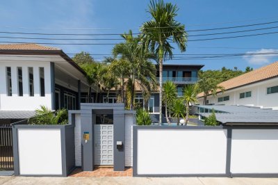 7S0121 Pool villa for sale 15,500,000 baht 4 bedroom 5 bathroom located at rawai