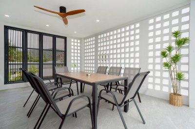 7S0167 Pool villa for sale 24,000,000 baht 4 bedrooom 4 bathroom at rawai 7S0167 Pool villa for sale 24,000,000 baht 4 bedrooom 4 bathroom at rawai