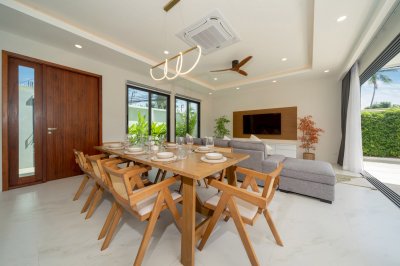 7S0168 Pool villa for sale 24,000,000 baht 4 bedrooom 4 bathroom at rawai