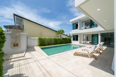 7S0168 Pool villa for sale 24,000,000 baht 4 bedrooom 4 bathroom at rawai