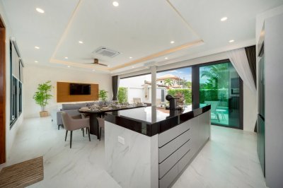 7S0169 Pool villa for sale 24,000,000 baht 4 bedrooom 4 bathroom at rawai