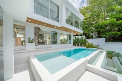 7S0170 Pool villa for sale 25,000,000 baht 3 bedrooom 3 bathroom at rawai 7S0170 Pool villa for sale 25,000,000 baht 3 bedrooom 3 bathroom at rawai