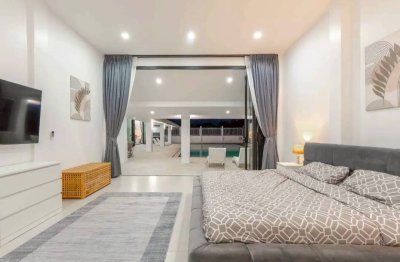 7S0171 Pool villa for sale 34,900,000 baht 4 bedroom 6 bathroom at rawai 7S0171 Pool villa for sale 34,900,000 baht 4 bedroom 6 bathroom at rawai