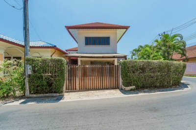 7S0174 Pool villa for sale 9,900,000 baht 4 bedroom 4 bathroom at rawai 7S0174 Pool villa for sale 9,900,000 baht 4 bedroom 4 bathroom at rawai
