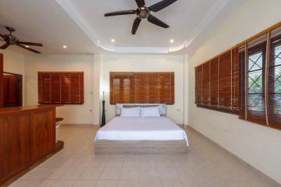 7S0174 Pool villa for sale 9,900,000 baht 4 bedroom 4 bathroom at rawai 7S0174 Pool villa for sale 9,900,000 baht 4 bedroom 4 bathroom at rawai