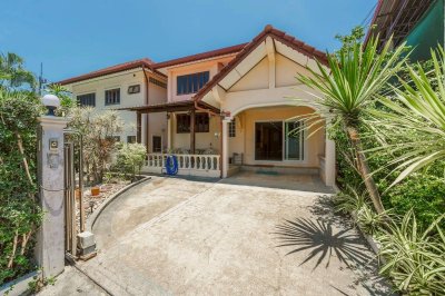 7S0174 Pool villa for sale 9,900,000 baht 4 bedroom 4 bathroom at rawai 7S0174 Pool villa for sale 9,900,000 baht 4 bedroom 4 bathroom at rawai