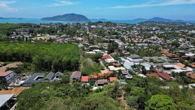 7S0187 Pool villa and resort for sale 55,000,000 baht 13 bedroom 14 bathroom at rawai