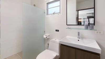 7S0187 Pool villa and resort for sale 55,000,000 baht 13 bedroom 14 bathroom at rawai