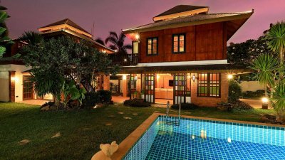 7S0187 Pool villa and resort for sale 55,000,000 baht 13 bedroom 14 bathroom at rawai