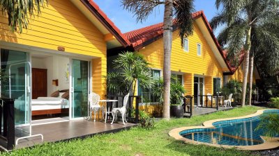 7S0187 Pool villa and resort for sale 55,000,000 baht 13 bedroom 14 bathroom at rawai