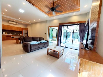 8R0001 ให้เช่า pool villa 3ห้องนอน 4ห้องน้ำ ราคา 85,000/เดือน โซนฉลอง