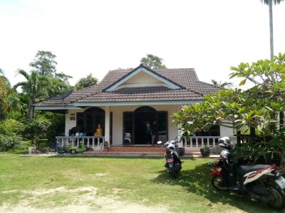 8R0005 This house for rent 3 bedroom 2 bathroom 35,000/month