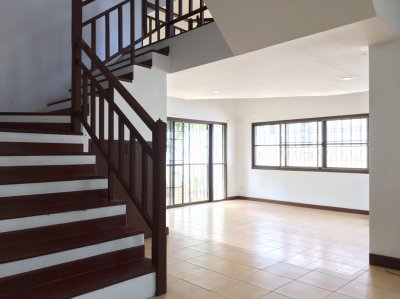 8R0006 ให้เช่าบ้านเดี่ยวสองชั้นเดียว 3ห้องนอน 3ห้องน้ำ เดือนละ 30,000/เดือน โซนฉลอง