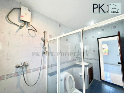8R0025 This house for rent 3 bedroom 2 bathroom 42,000/month at chalong
