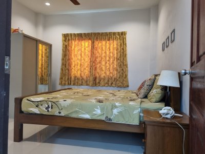 8R0027 ให้เช่าบ้านพร้อมสระว่ายน้ำส่วนกลาง 2ห้องนอน 2ห้องน้ำ ราคา 30,000/เดือน โซนฉลอง