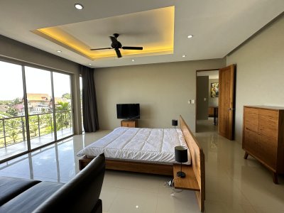 8R0069 ให้เช่า Pool villa 4 ห้องนอน 3 ห้องน้ำ เดือนละ 120,000 บาท โซนฉลอง